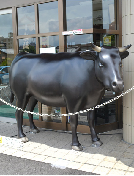 鎌田本店モニュメント