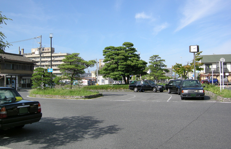 近鉄松阪駅北口ロータリーの風景