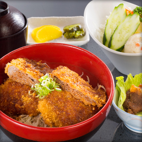 Luxurious Matsusaka beef bowl