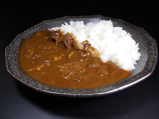 今日は レトルトカレー の日！ | 松阪まるよし スタッフブログ